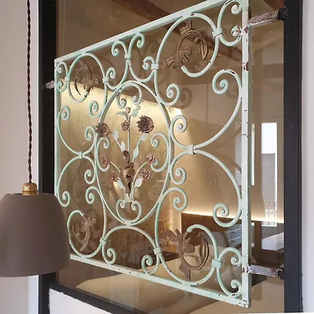 Casa Clotilde - Elegante Y Comodo En